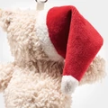Steiff télapó sapkás ben mackó - kulcstartó | soft cuddly friends kollekció